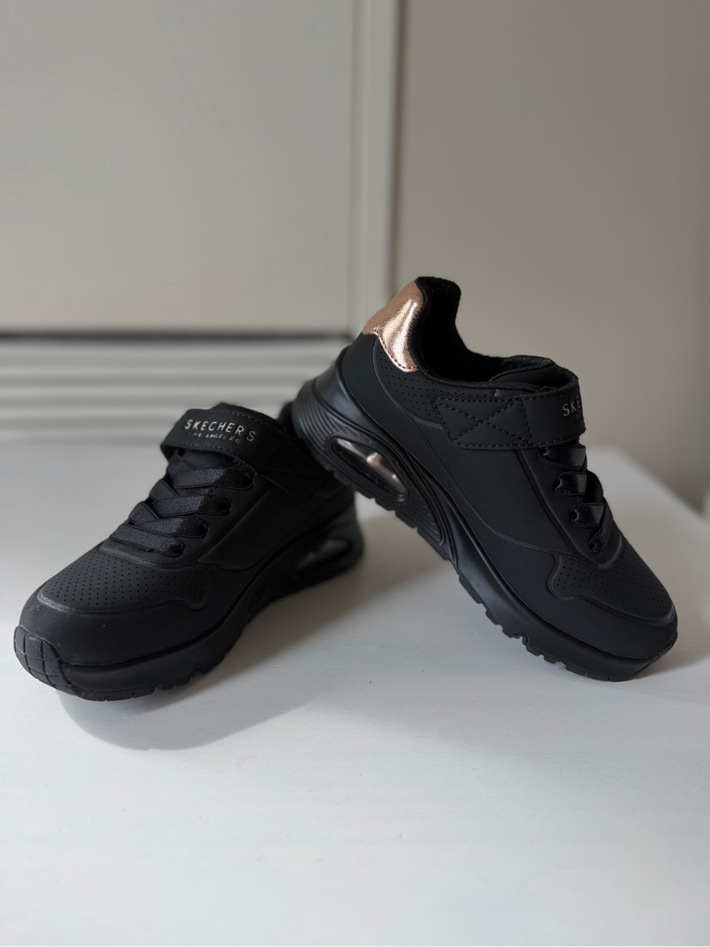 Skechers Kids Uno Gen1 Shimmer Away - Size US 11.5 / EUR 28